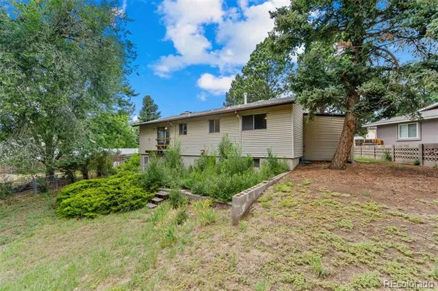 4105 Garrett Place Colorado Springs, CO 80907