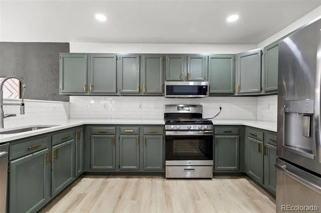7045 Routt Street Arvada, CO 80004