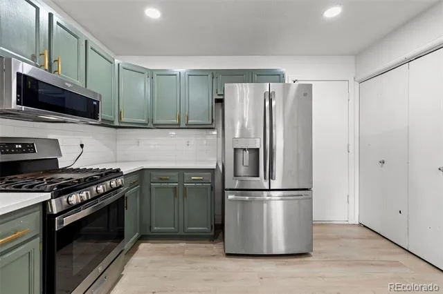 7045 Routt Street Arvada, CO 80004