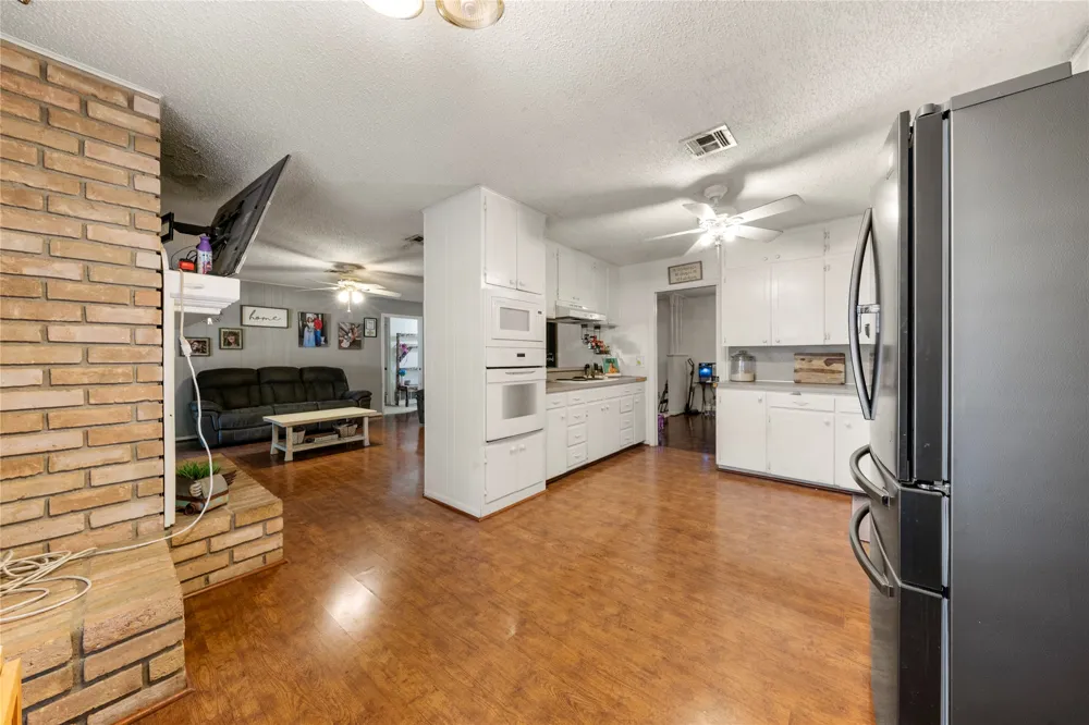 311 S College Avenue Troy, TX 76579