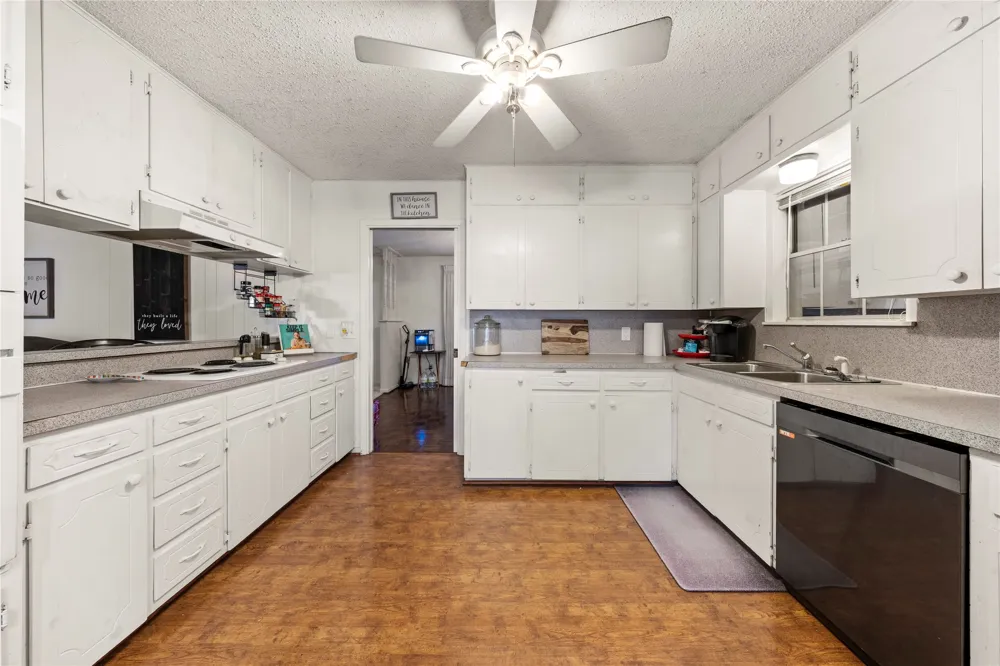 311 S College Avenue Troy, TX 76579