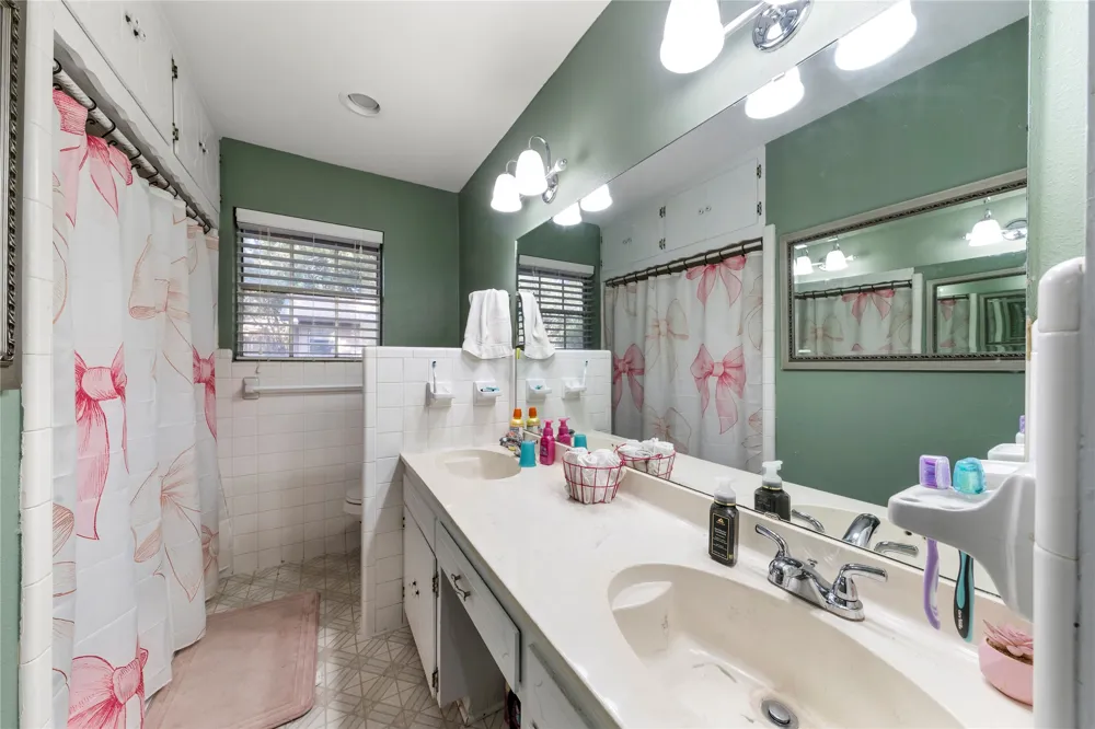 311 S College Avenue Troy, TX 76579