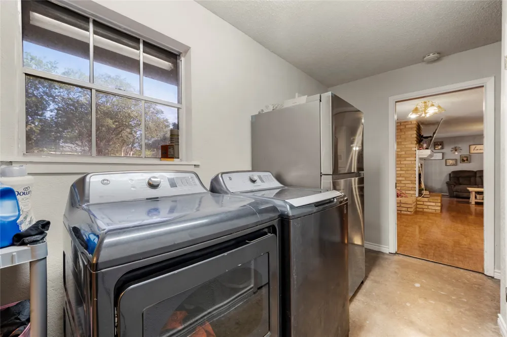 311 S College Avenue Troy, TX 76579
