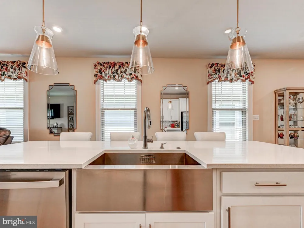 388 CROWN POINT DRIVE Frederick, MD 21702