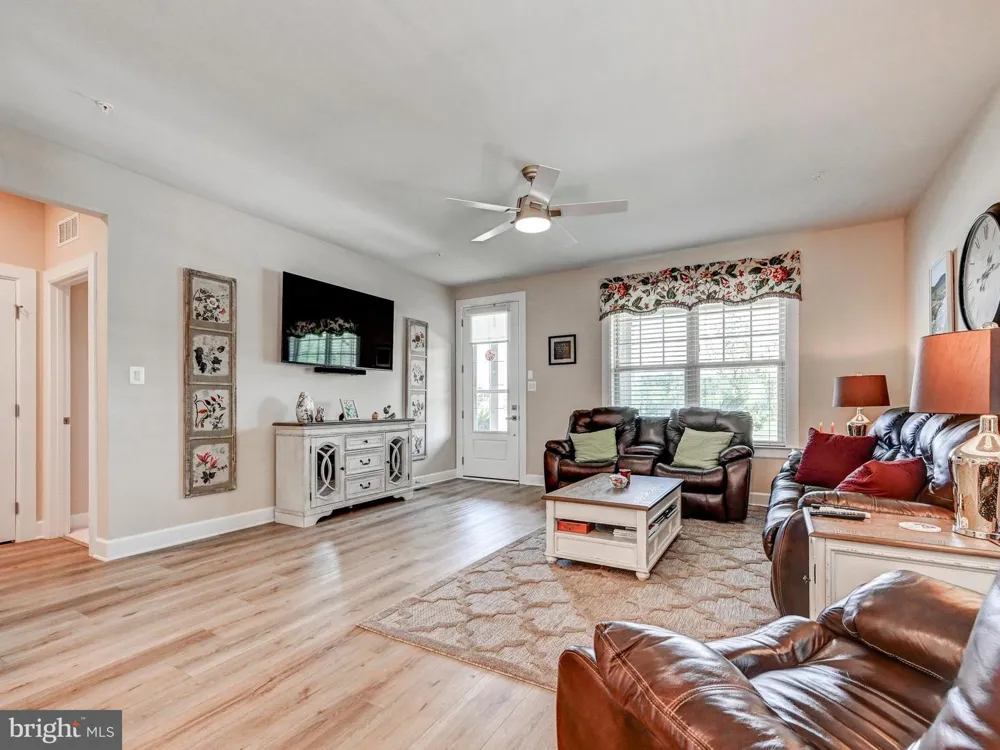 388 CROWN POINT DRIVE Frederick, MD 21702