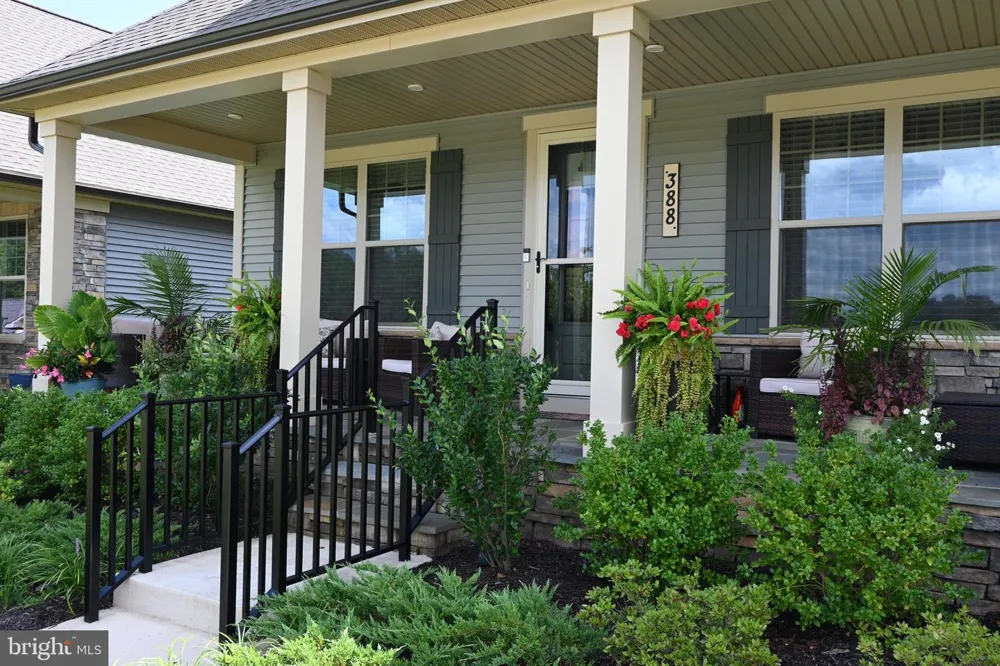 388 CROWN POINT DRIVE Frederick, MD 21702
