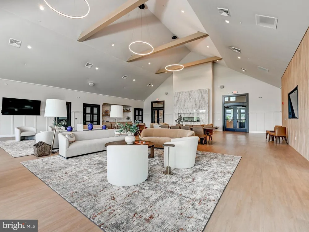 388 CROWN POINT DRIVE Frederick, MD 21702