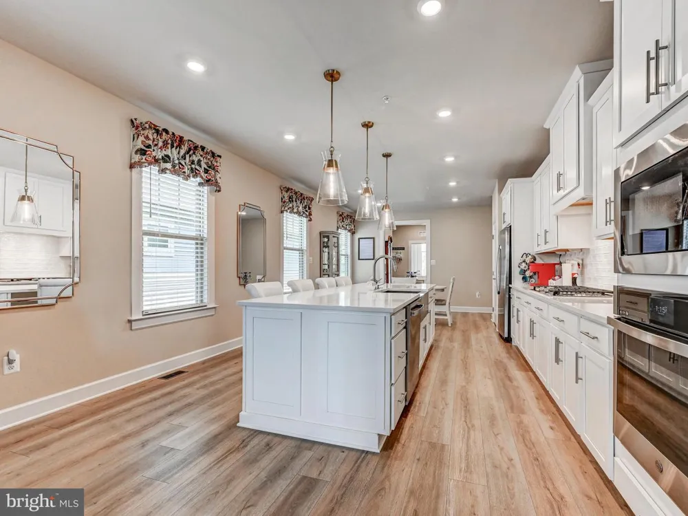 388 CROWN POINT DRIVE Frederick, MD 21702