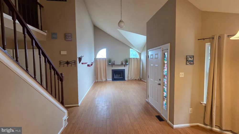10 WESLEY LANE Burlington, NJ 08016