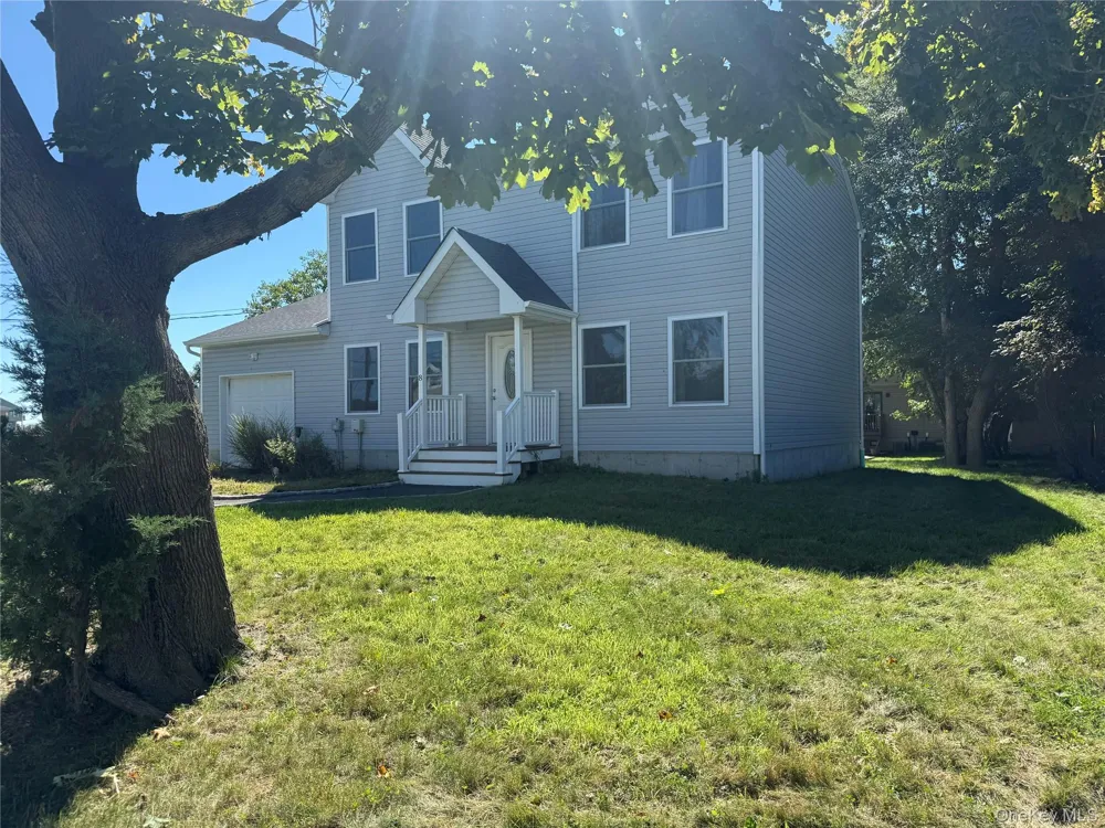 8 W Narcissus Road Mastic Beach, NY 11951