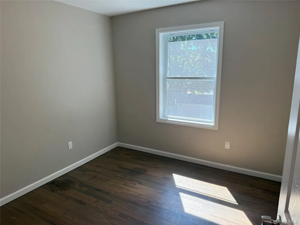 8 W Narcissus Road Mastic Beach, NY 11951