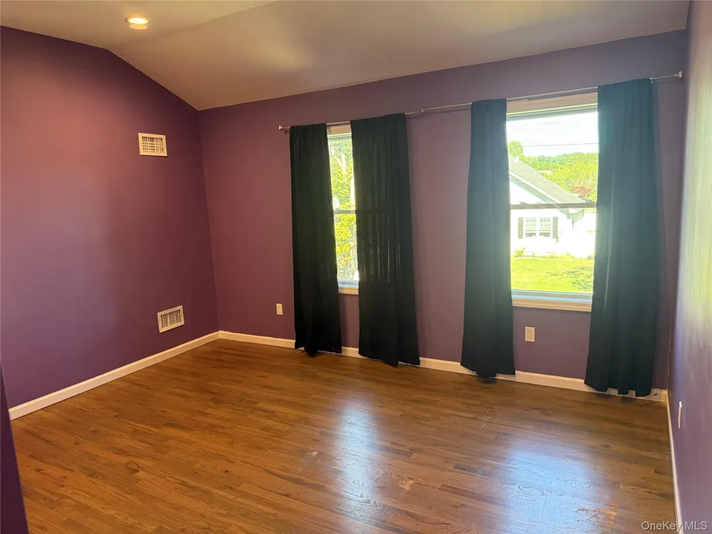 8 W Narcissus Road Mastic Beach, NY 11951