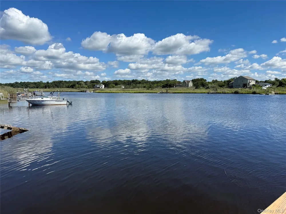8 W Narcissus Road Mastic Beach, NY 11951