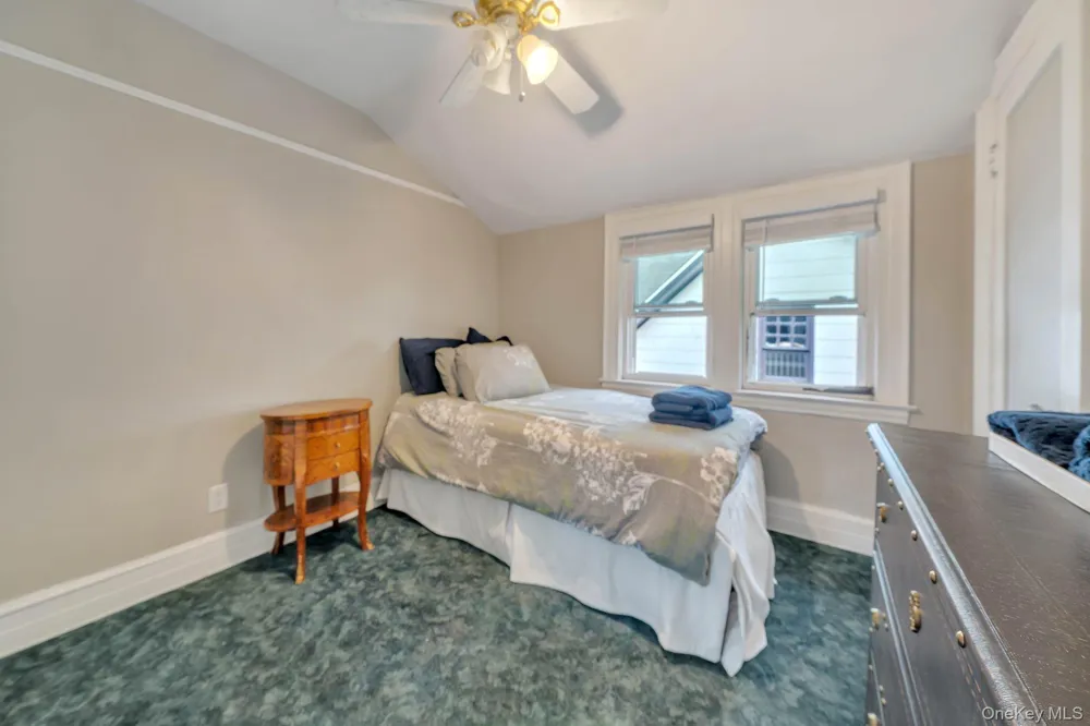 122-05 Metropolitan Avenue Kew Gardens, NY 11415