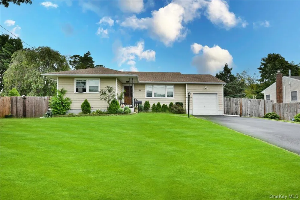 95 Jenkins Avenue North Babylon, NY 11703