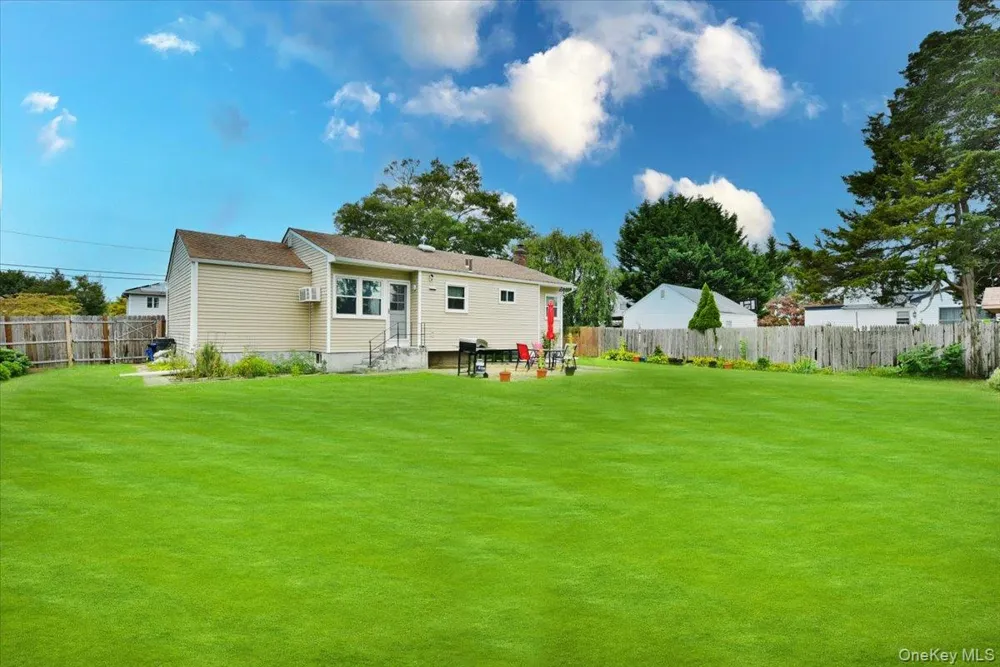 95 Jenkins Avenue North Babylon, NY 11703