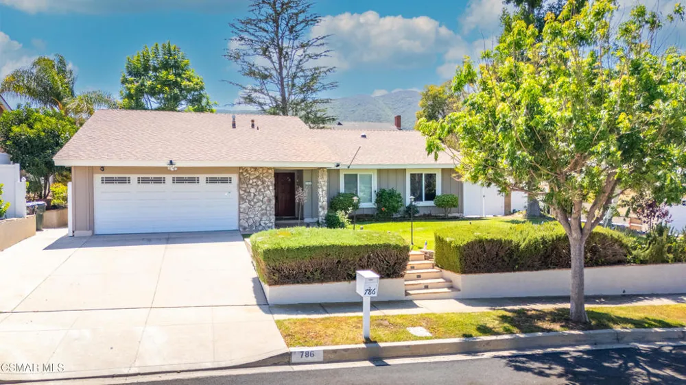 786 Capitan Street Newbury Park, CA 91320