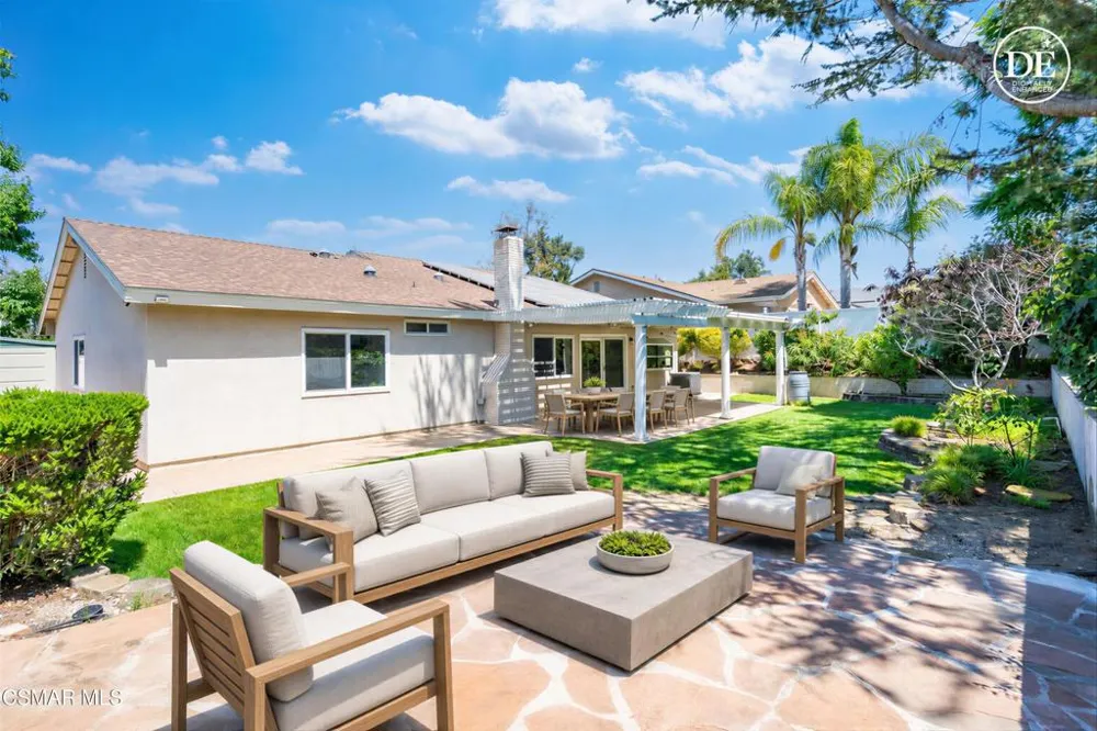 786 Capitan Street Newbury Park, CA 91320