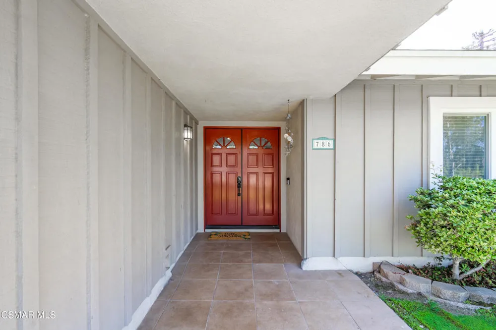 786 Capitan Street Newbury Park, CA 91320