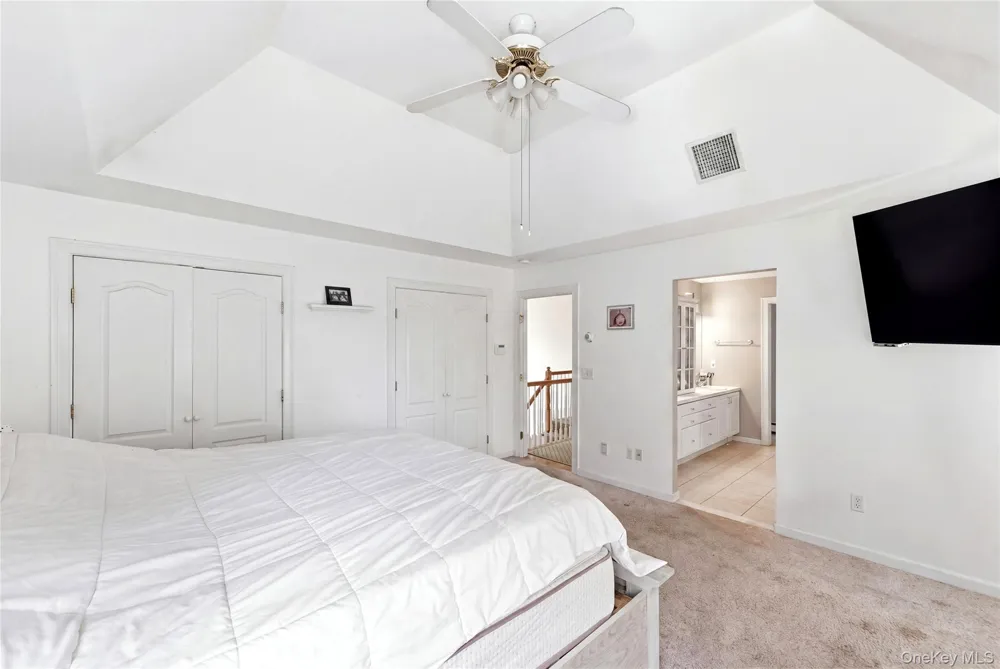 204 Melrose Parkway Patchogue, NY 11772