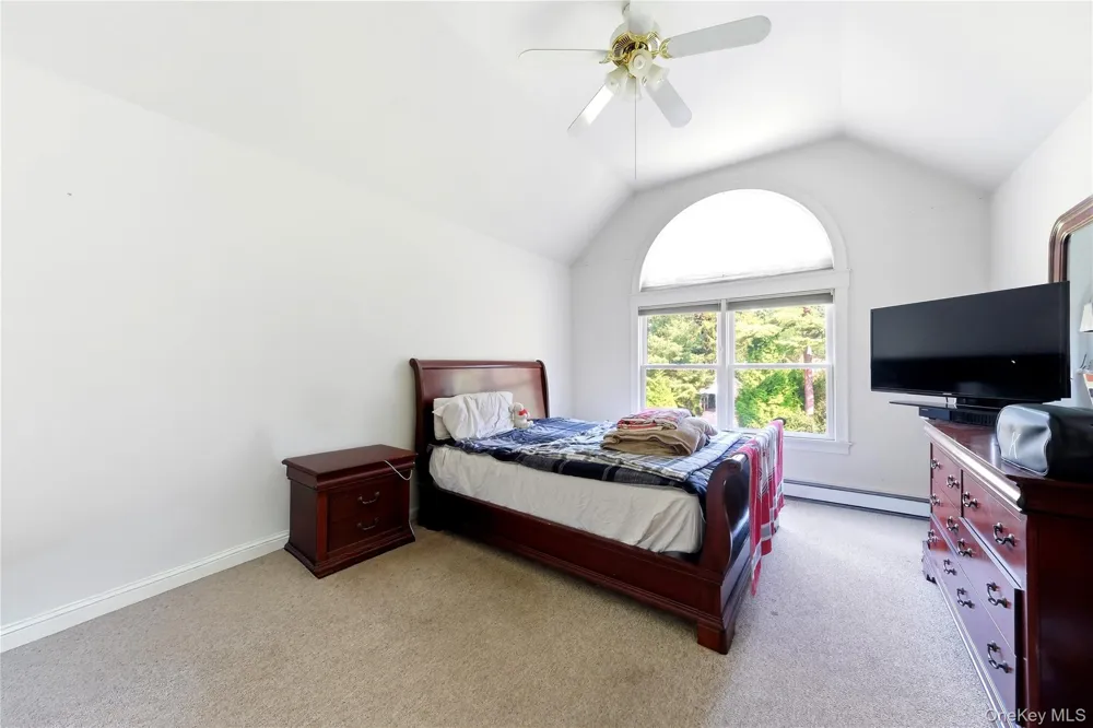 204 Melrose Parkway Patchogue, NY 11772