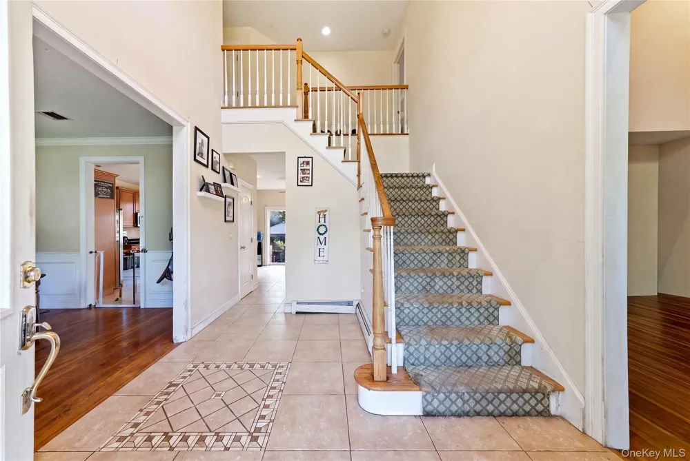 204 Melrose Parkway Patchogue, NY 11772