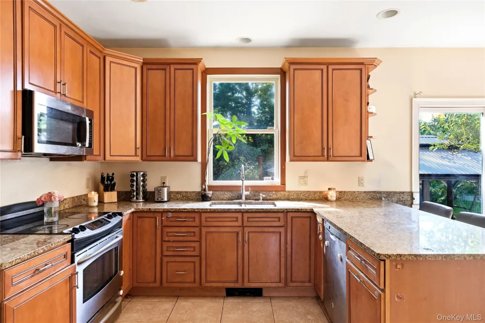204 Melrose Parkway Patchogue, NY 11772