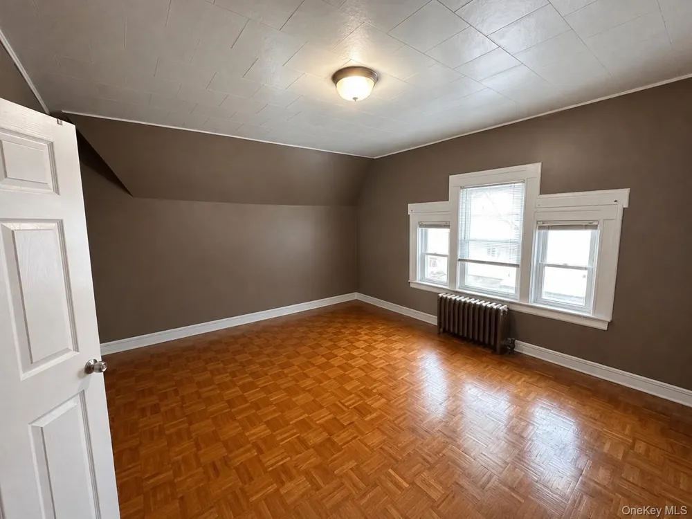 8755 114th Street #2nd fl Richmond Hill, NY 11418