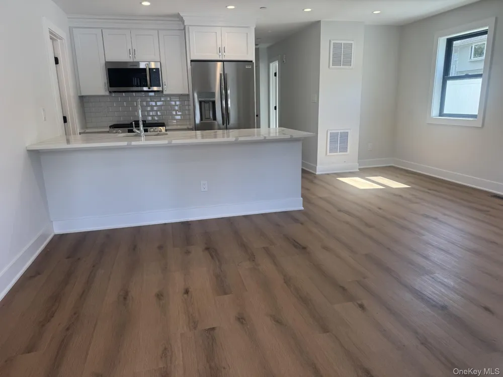 161 Union Avenue #15 Lynbrook, NY 11563