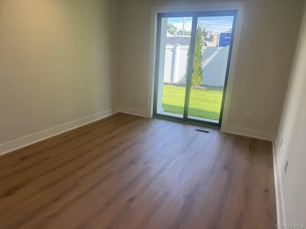 161 Union Avenue #15 Lynbrook, NY 11563