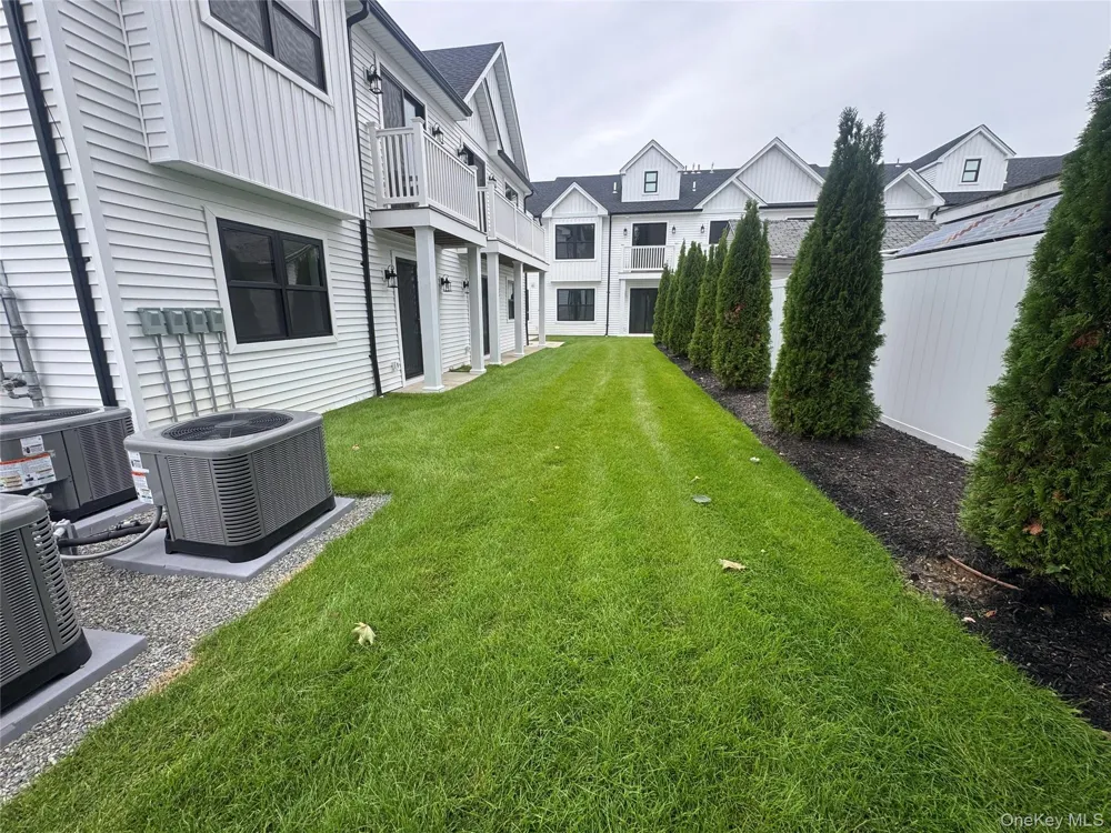 161 Union Avenue #15 Lynbrook, NY 11563