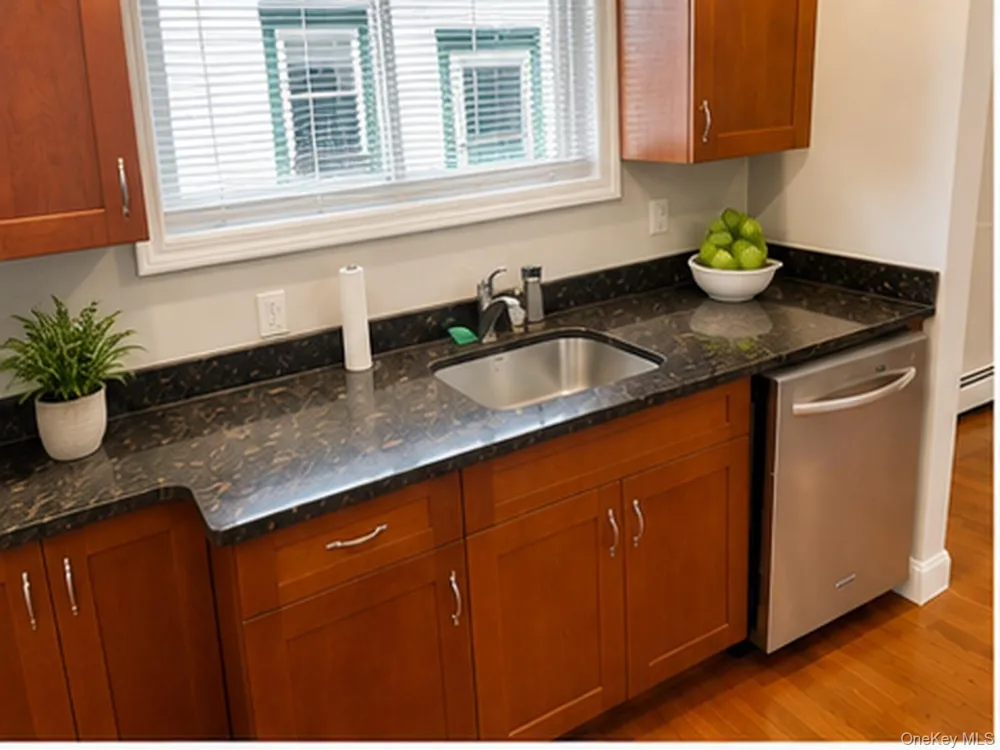 157 W Walnut Long Beach, NY 11561