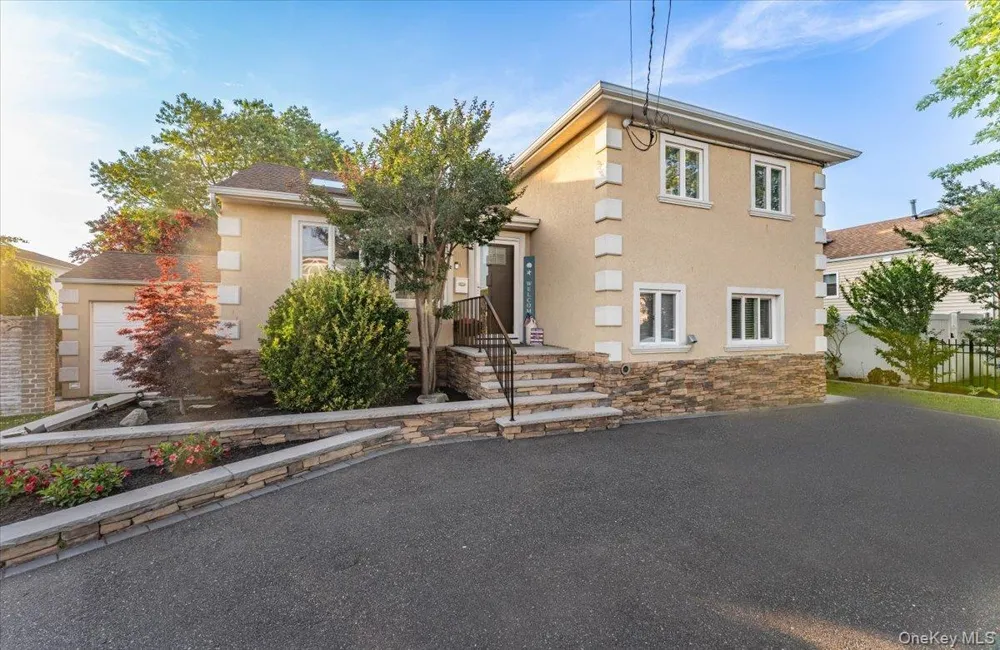 4 Brafmans Road Inwood, NY 11096