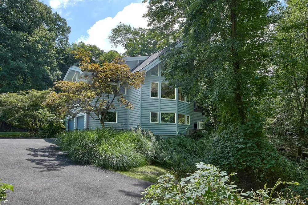 3 Little Lake Ridge Ossining, NY 10562