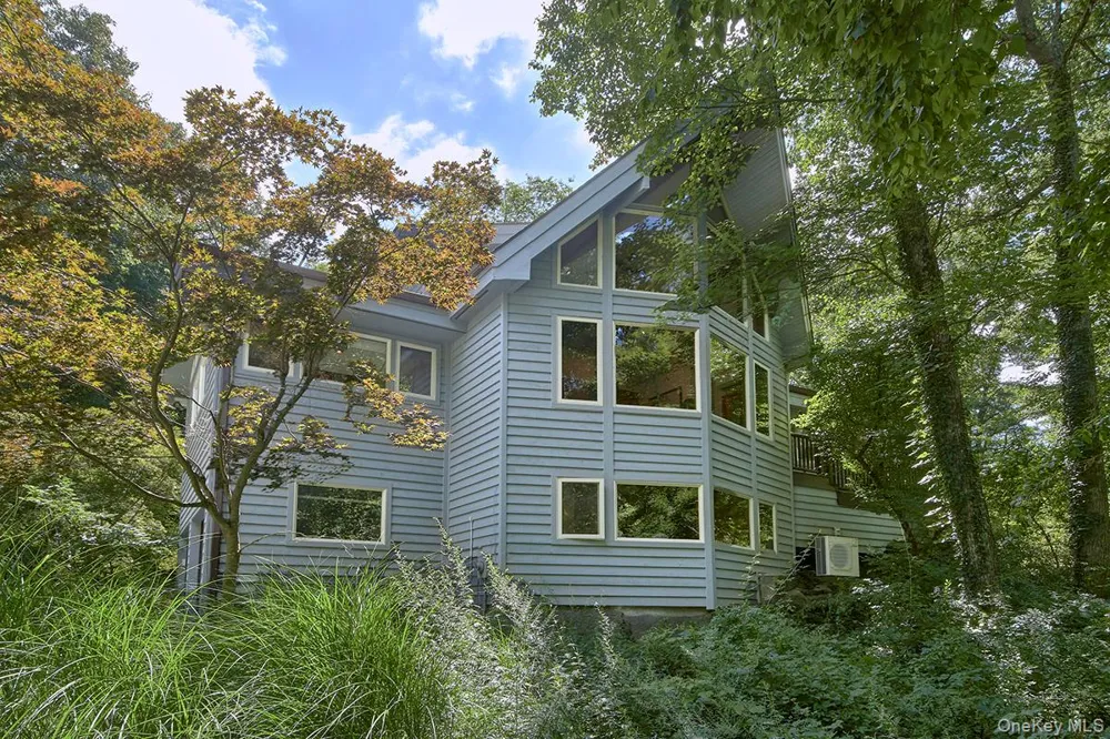 3 Little Lake Ridge Ossining, NY 10562