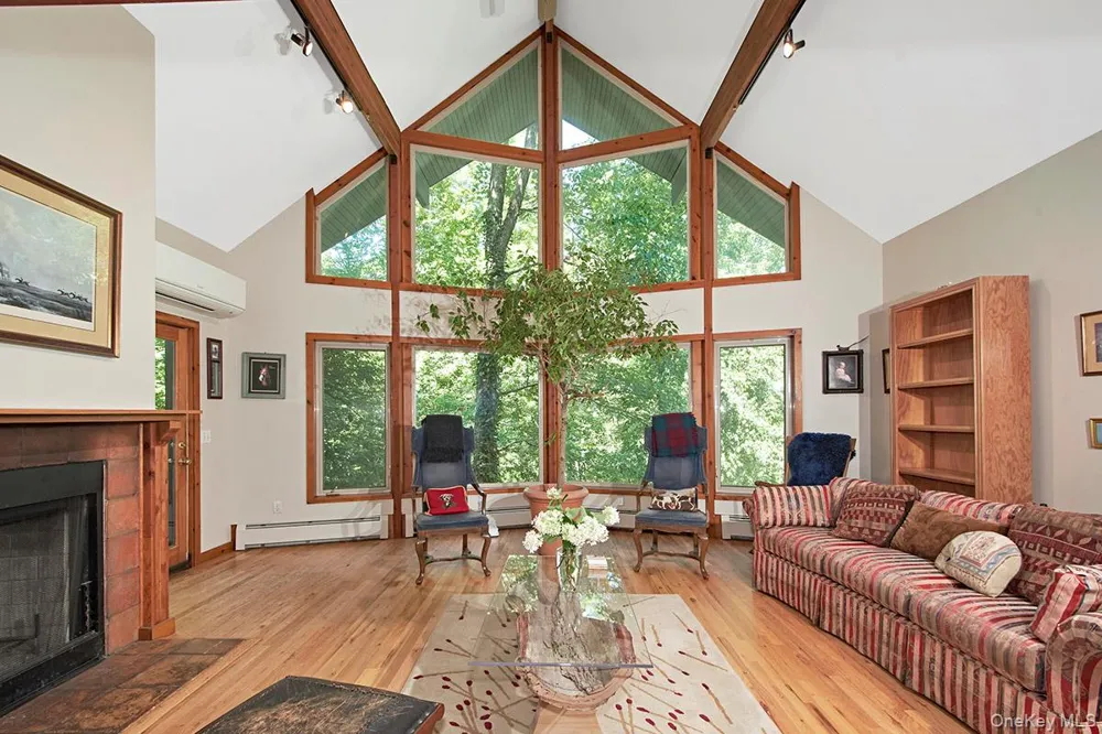 3 Little Lake Ridge Ossining, NY 10562