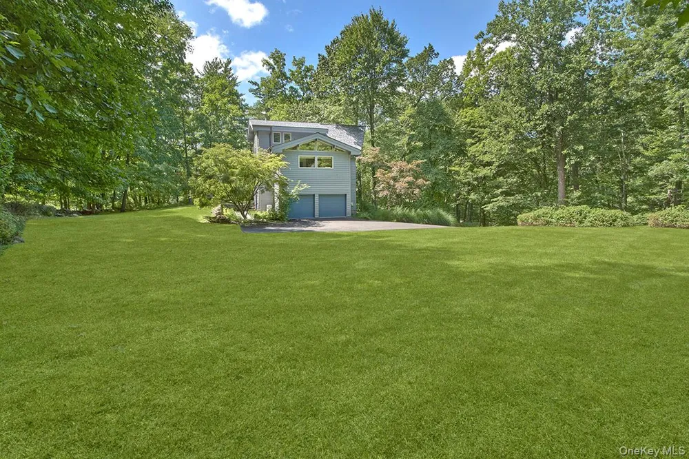 3 Little Lake Ridge Ossining, NY 10562