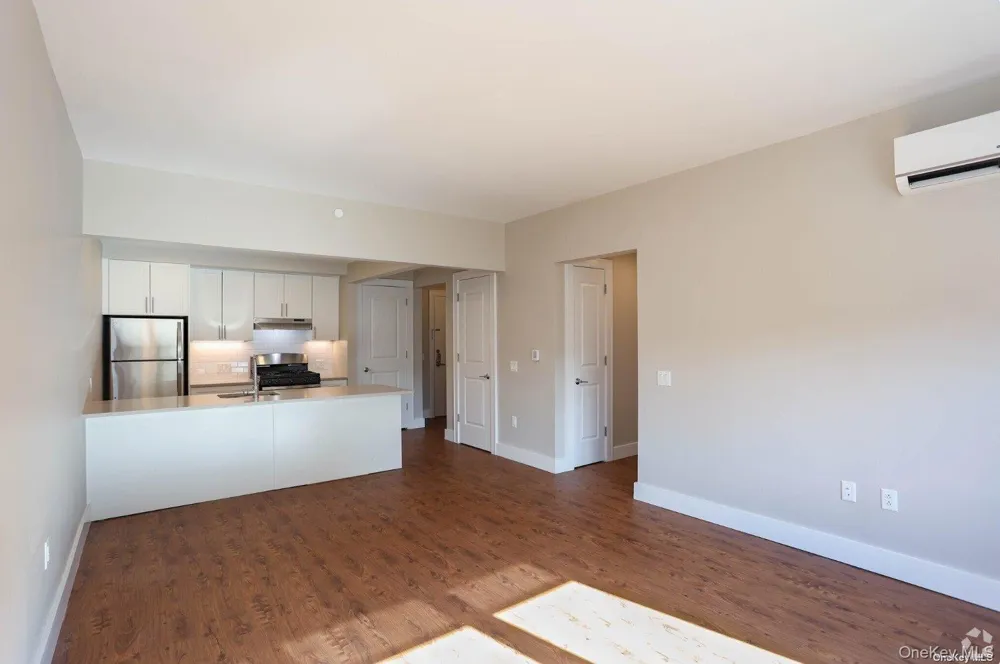 44-36 Douglaston Parkway #5J Little Neck, NY 11362