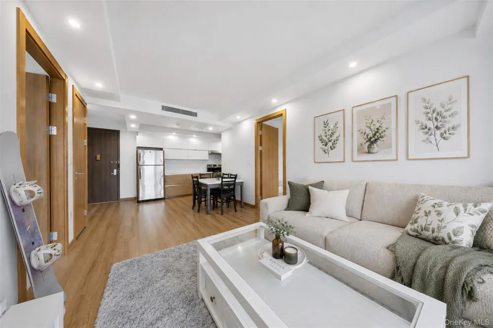 13111 Fowler Avenue #2G Flushing, NY 11355