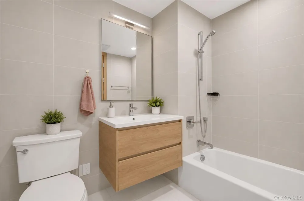 13111 Fowler Avenue #2G Flushing, NY 11355