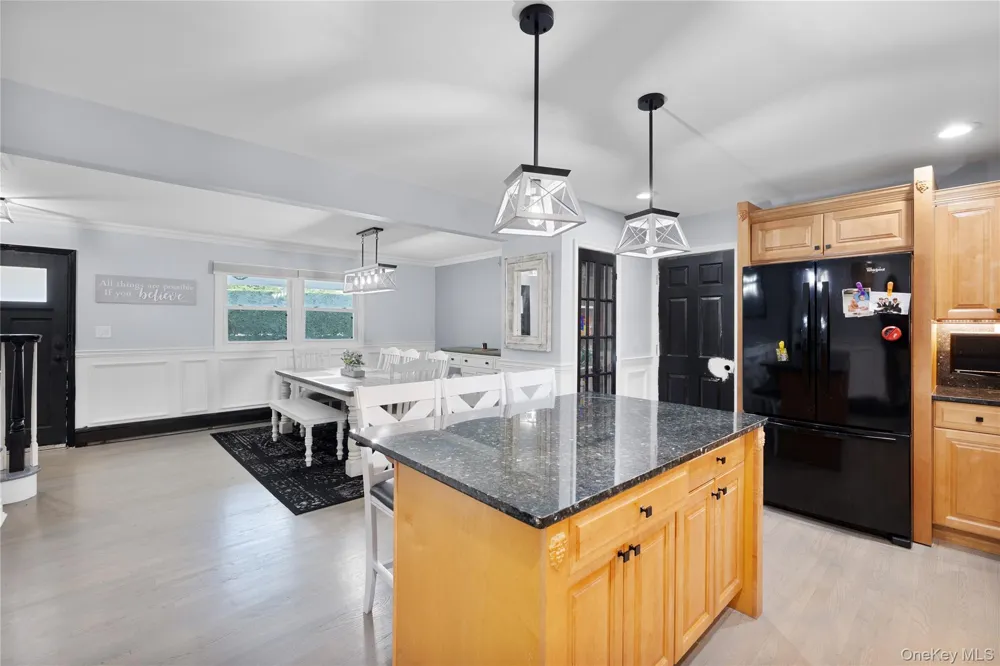 65 Timberpoint Road East Islip, NY 11730