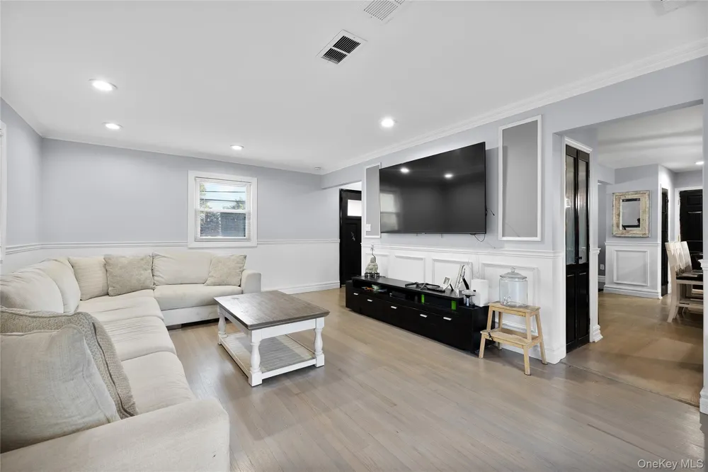 65 Timberpoint Road East Islip, NY 11730