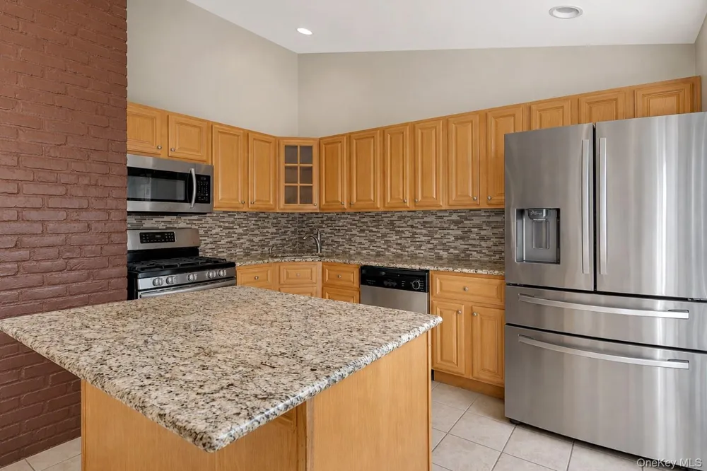 22 Shine Place Valley Stream, NY 11581