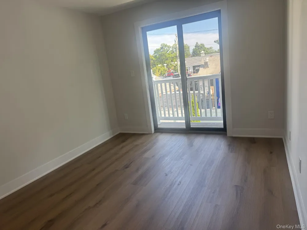 161 Union Avenue #16 Lynbrook, NY 11563