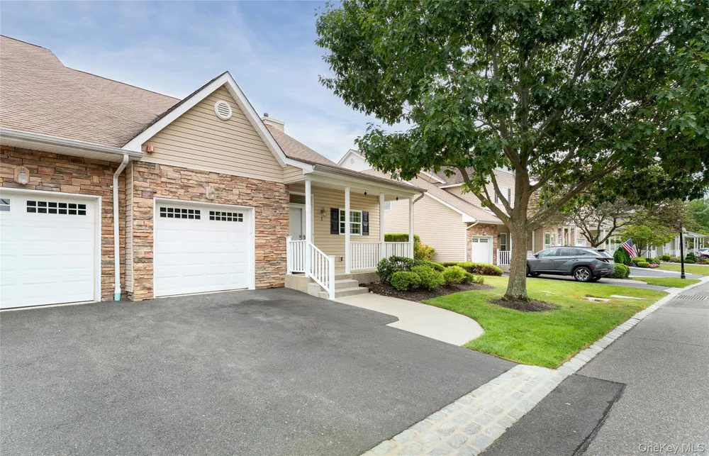 7 Pond Circle Mount Sinai, NY 11766
