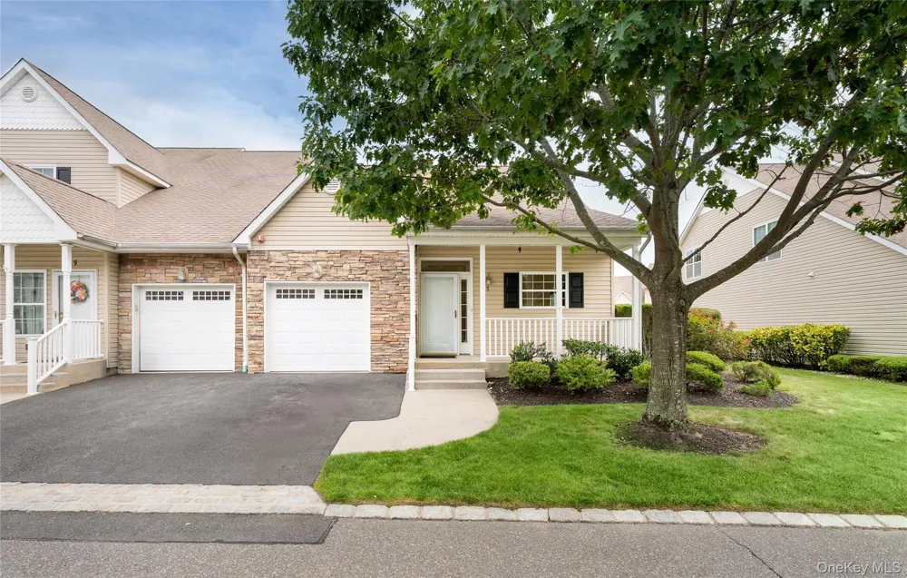 7 Pond Circle Mount Sinai, NY 11766