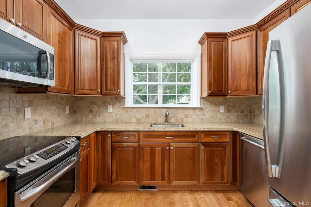 7 Pond Circle Mount Sinai, NY 11766