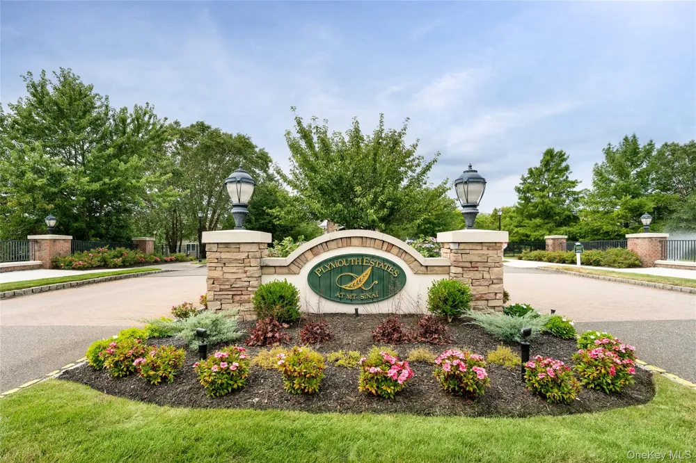7 Pond Circle Mount Sinai, NY 11766