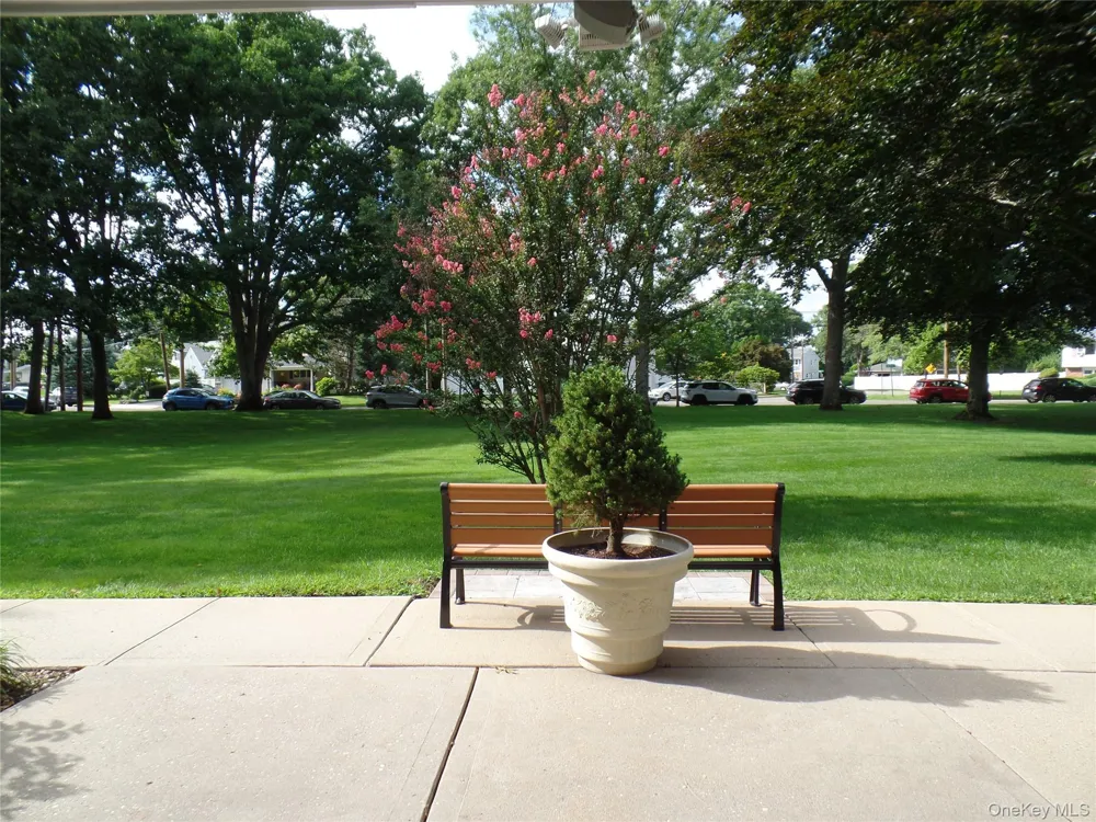 178 Jervis Avenue #178 Farmingdale, NY 11735
