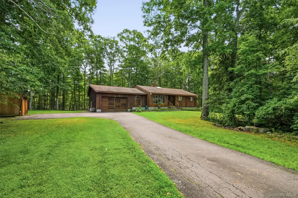 441 Burlingham Road Pine Bush, NY 12566
